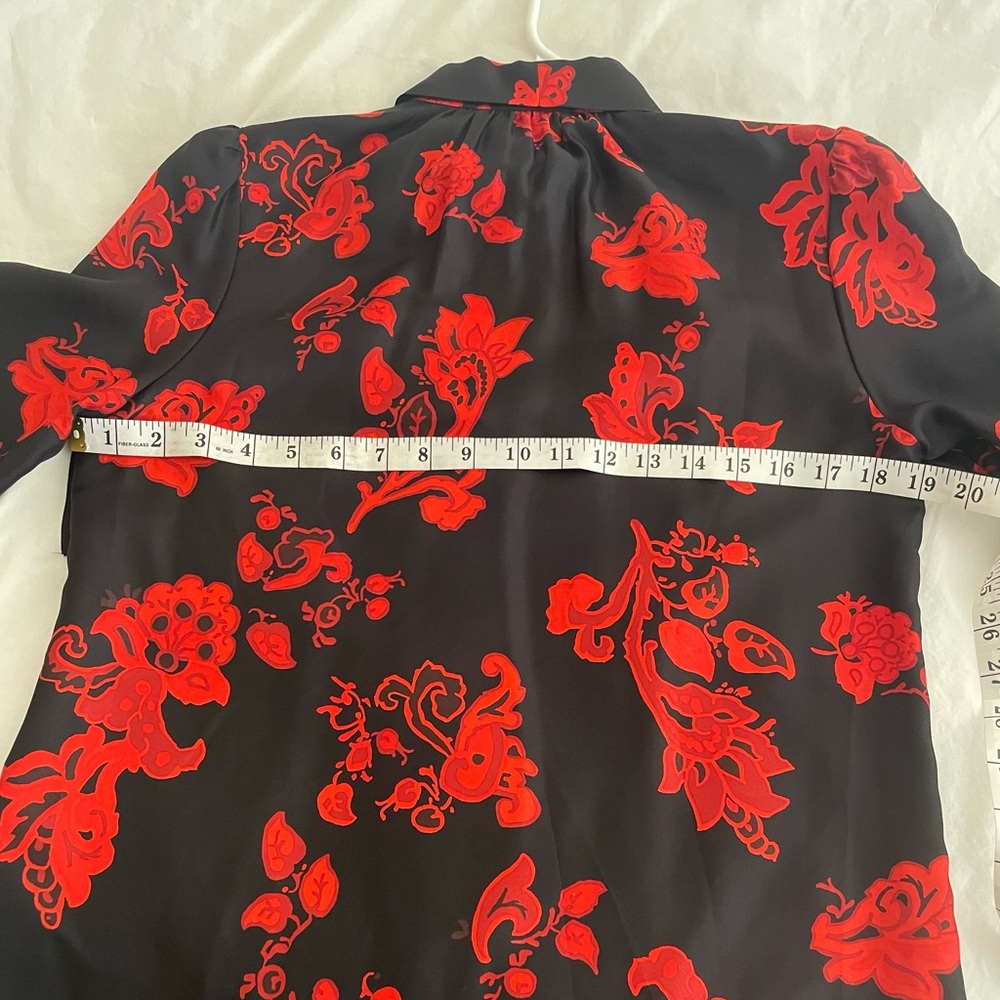 TORY BURCH Black & Red Floral Tie-Neck Blouse, NWT. - Picture 6 of 9